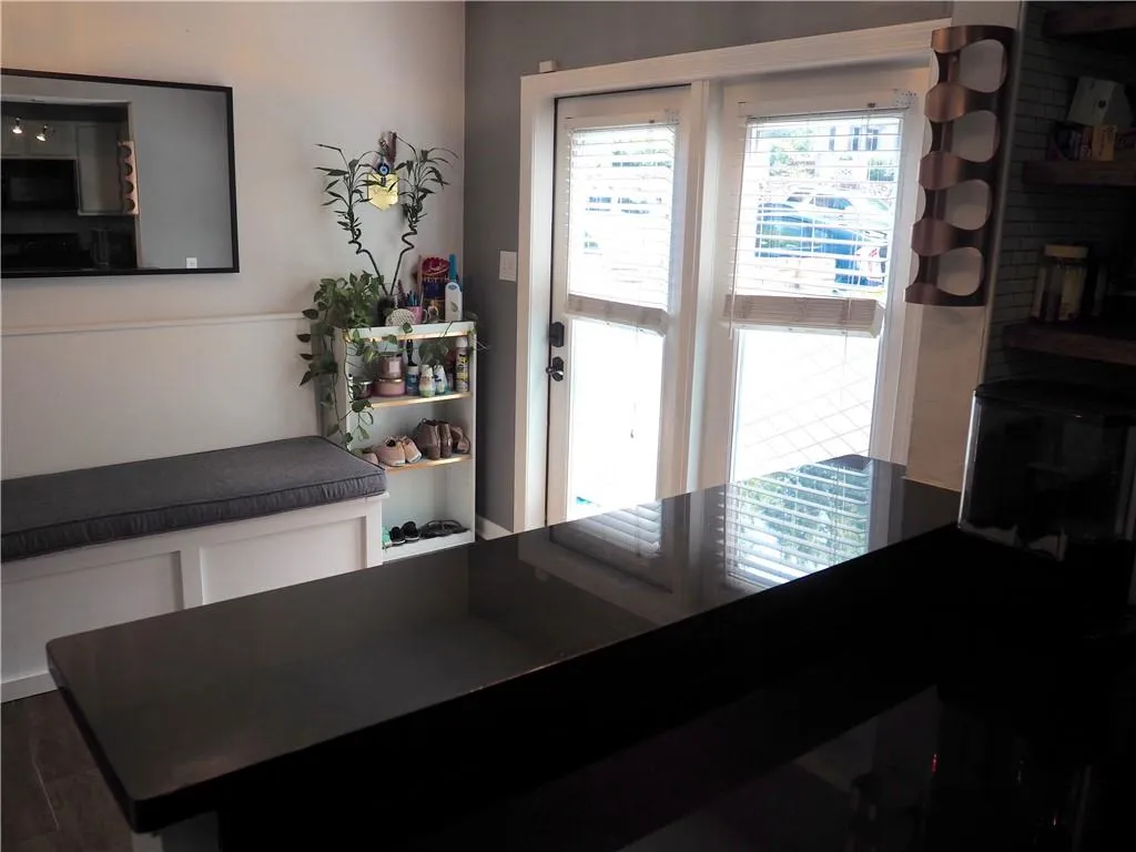 6940 Roswell Road Unit 10 A, Sandy Springs, Georgia 30328, 2 Bedrooms Bedrooms, ,1 BathroomBathrooms,Residential,Sold,6940 Roswell Road Unit 10 A,6578822