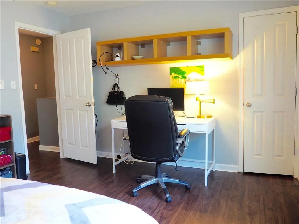 6940 Roswell Road Unit 10 A, Sandy Springs, Georgia 30328, 2 Bedrooms Bedrooms, ,1 BathroomBathrooms,Residential,Sold,6940 Roswell Road Unit 10 A,6578822