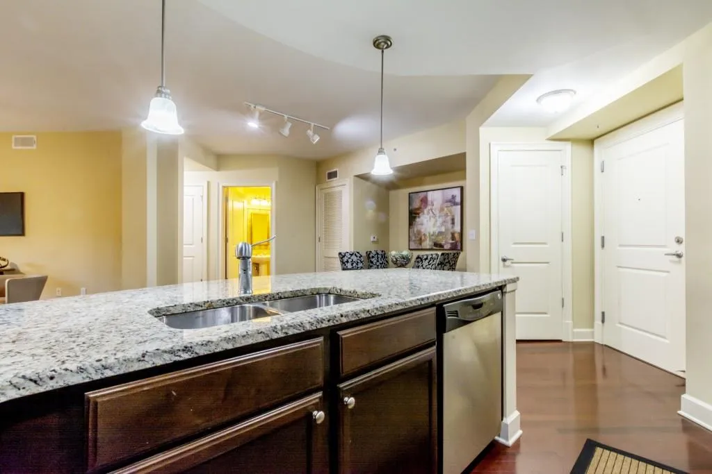 200 River Vista Drive Unit 229, Atlanta, Georgia 30339, 2 Bedrooms Bedrooms, ,2 BathroomsBathrooms,Residential,Sold,200 River Vista Drive Unit 229,6063947