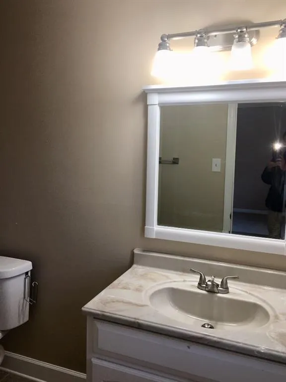 355 Winding River Drive Unit B, Sandy Springs, Georgia 30350, 2 Bedrooms Bedrooms, ,2 BathroomsBathrooms,Residential,Sold,355 Winding River Drive Unit B,6020574