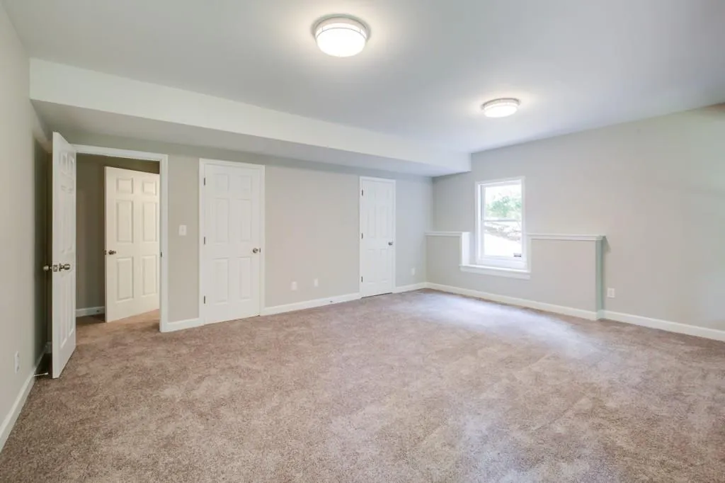 125 Grogans Lake Drive, Sandy Springs, Georgia 30350, 5 Bedrooms Bedrooms, ,4 BathroomsBathrooms,Residential,Sold,125 Grogans Lake Drive,6030558