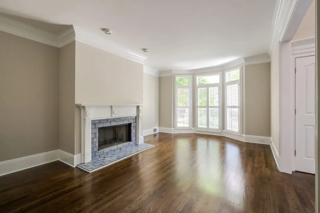 125 Grogans Lake Drive, Sandy Springs, Georgia 30350, 5 Bedrooms Bedrooms, ,4 BathroomsBathrooms,Residential,Sold,125 Grogans Lake Drive,6030558
