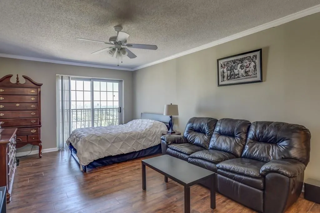 199 14th Street Ne Unit 2112, Atlanta, Georgia 30309, 1 Bedroom Bedrooms, ,1 BathroomBathrooms,Residential,Sold,199 14th Street Ne Unit 2112,5907509