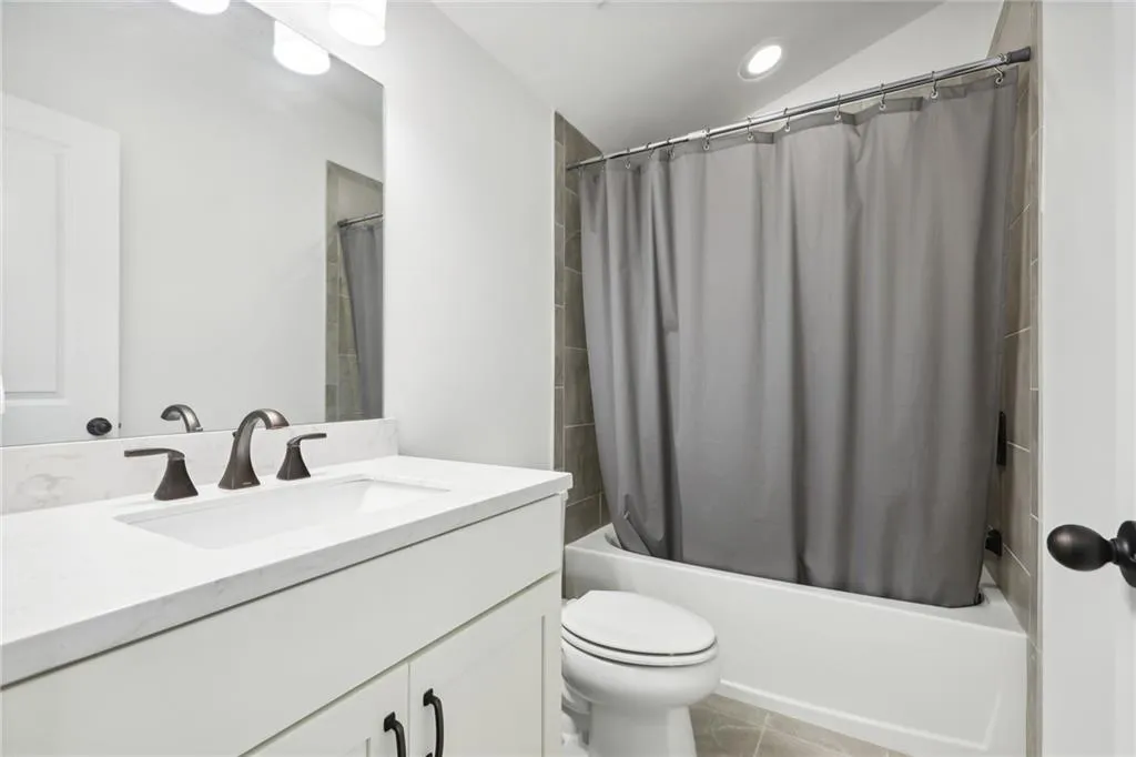 6829 Crescendo Court, Atlanta, Georgia 30328, 3 Bedrooms Bedrooms, ,4 BathroomsBathrooms,Residential,Sold,6829 Crescendo Court,7517292