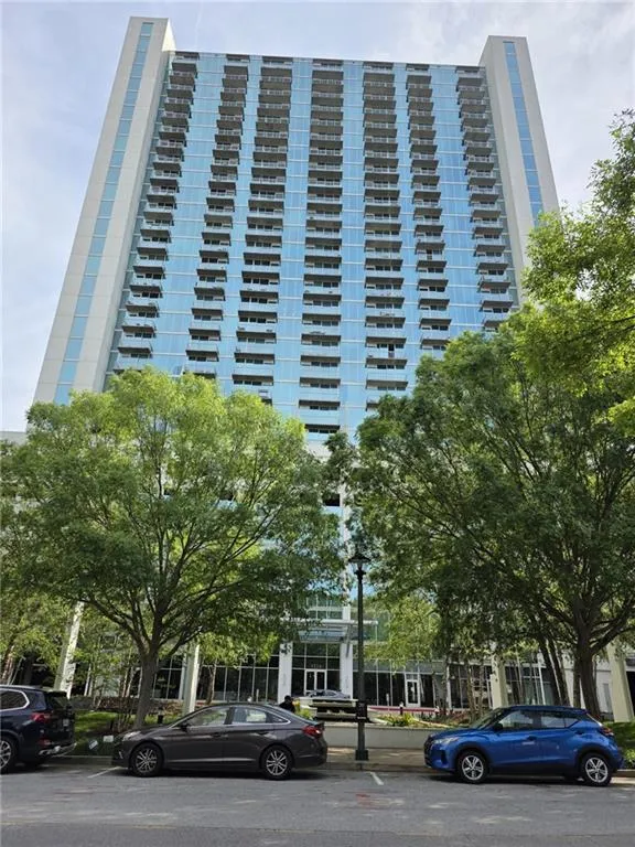 3324 Peachtree Road Ne Unit 3001, Atlanta, Georgia 30326, 2 Bedrooms Bedrooms, ,2 BathroomsBathrooms,Residential,For Sale,3324 Peachtree Road Ne Unit 3001,7573544
