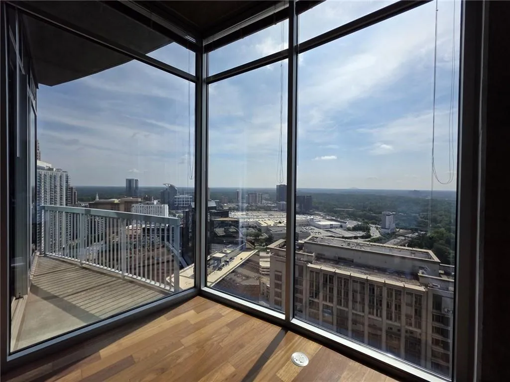 3324 Peachtree Road Ne Unit 3001, Atlanta, Georgia 30326, 2 Bedrooms Bedrooms, ,2 BathroomsBathrooms,Residential,For Sale,3324 Peachtree Road Ne Unit 3001,7573544