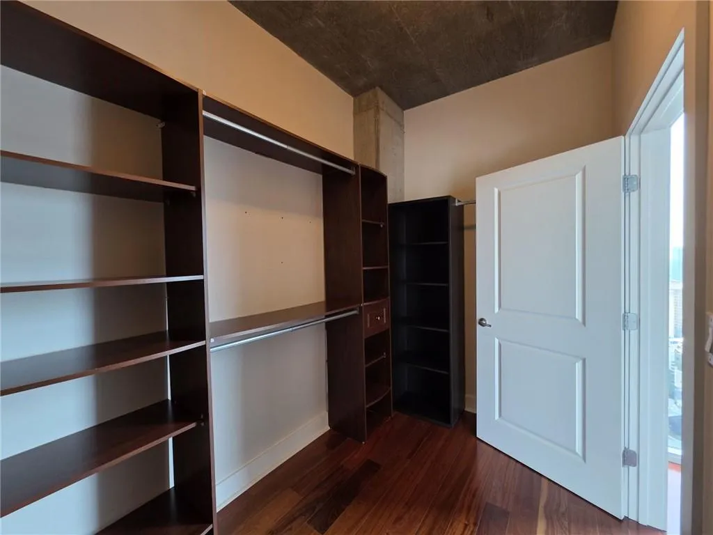 3324 Peachtree Road Ne Unit 3001, Atlanta, Georgia 30326, 2 Bedrooms Bedrooms, ,2 BathroomsBathrooms,Residential,For Sale,3324 Peachtree Road Ne Unit 3001,7573544