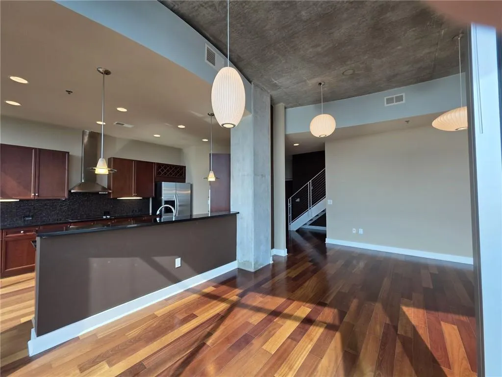 3324 Peachtree Road Ne Unit 3001, Atlanta, Georgia 30326, 2 Bedrooms Bedrooms, ,2 BathroomsBathrooms,Residential,For Sale,3324 Peachtree Road Ne Unit 3001,7573544
