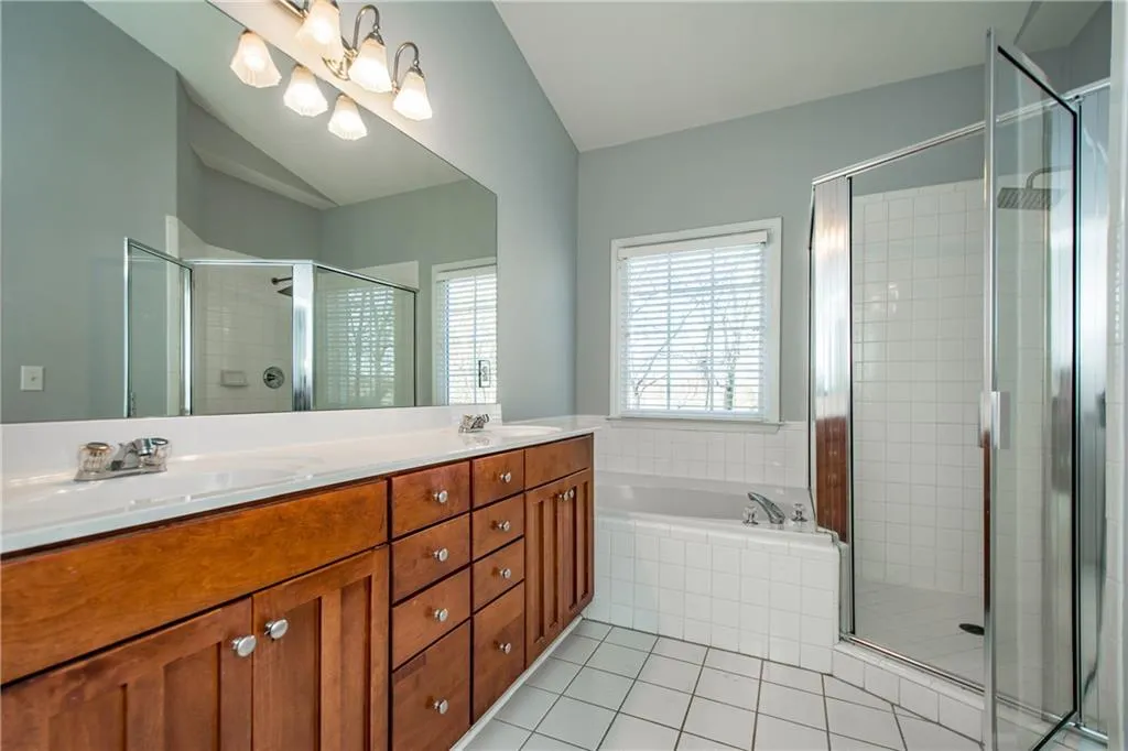 1200 Wing Street Unit 4, Sandy Springs, Georgia 30350, 3 Bedrooms Bedrooms, ,3 BathroomsBathrooms,Residential,Sold,1200 Wing Street Unit 4,6665751