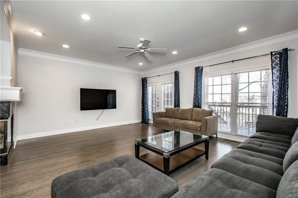 1200 Wing Street Unit 4, Sandy Springs, Georgia 30350, 3 Bedrooms Bedrooms, ,3 BathroomsBathrooms,Residential,Sold,1200 Wing Street Unit 4,6665751