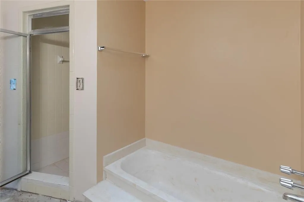 7107 Riverside Drive, Sandy Springs, Georgia 30328, 4 Bedrooms Bedrooms, ,2 BathroomsBathrooms,Residential,Sold,7107 Riverside Drive,6596065