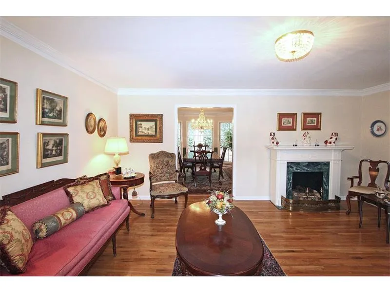 800 Old Campus Trail, Sandy Springs, Georgia 30328, 5 Bedrooms Bedrooms, ,5 BathroomsBathrooms,Residential,Sold,800 Old Campus Trail,5576732