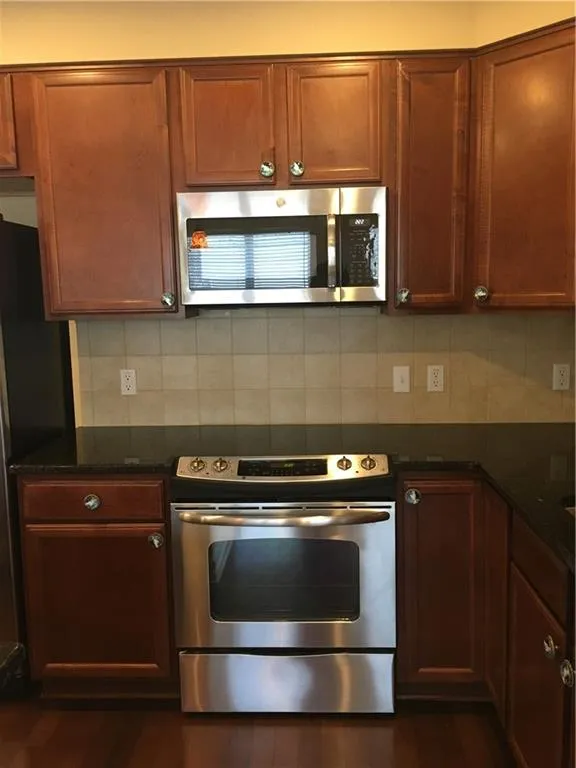 200 River Vista Drive Unit 515, Atlanta, Georgia 30339, 2 Bedrooms Bedrooms, ,2 BathroomsBathrooms,Residential,Sold,200 River Vista Drive Unit 515,6518709