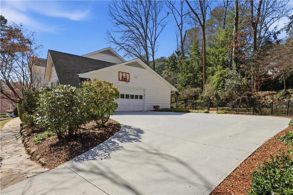 250 Stone Mill Trail, Atlanta, Georgia 30328, 4 Bedrooms Bedrooms, ,2 BathroomsBathrooms,Residential,For Sale,250 Stone Mill Trail,7727458