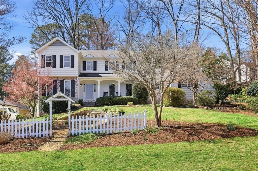 250 Stone Mill Trail, Atlanta, Georgia 30328, 4 Bedrooms Bedrooms, ,2 BathroomsBathrooms,Residential,For Sale,250 Stone Mill Trail,7727458