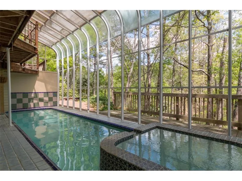 9085 Huntcliff Trace, Sandy Springs, Georgia 30350, 4 Bedrooms Bedrooms, ,3 BathroomsBathrooms,Residential,Sold,9085 Huntcliff Trace,5739452