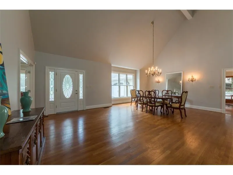 9085 Huntcliff Trace, Sandy Springs, Georgia 30350, 4 Bedrooms Bedrooms, ,3 BathroomsBathrooms,Residential,Sold,9085 Huntcliff Trace,5739452