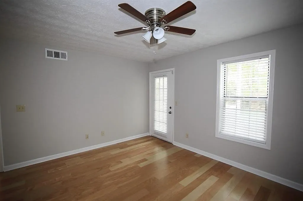 1101 Gettysburg Place, Sandy Springs, Georgia 30350, 2 Bedrooms Bedrooms, ,2 BathroomsBathrooms,Residential,Sold,1101 Gettysburg Place,6067907