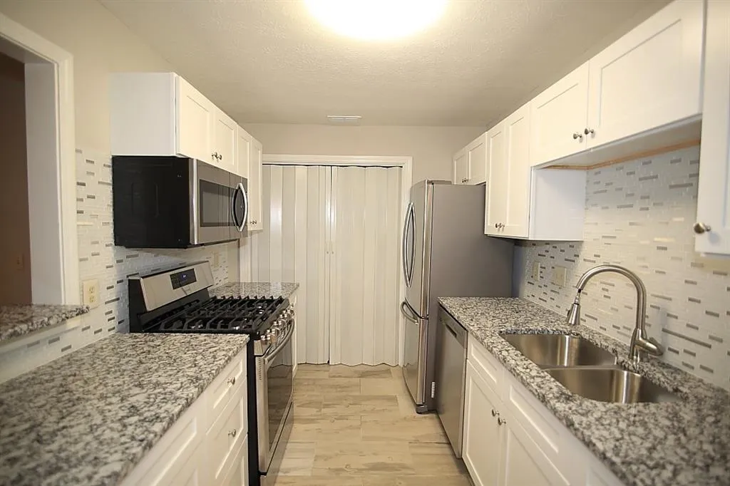 1101 Gettysburg Place, Sandy Springs, Georgia 30350, 2 Bedrooms Bedrooms, ,2 BathroomsBathrooms,Residential,Sold,1101 Gettysburg Place,6067907