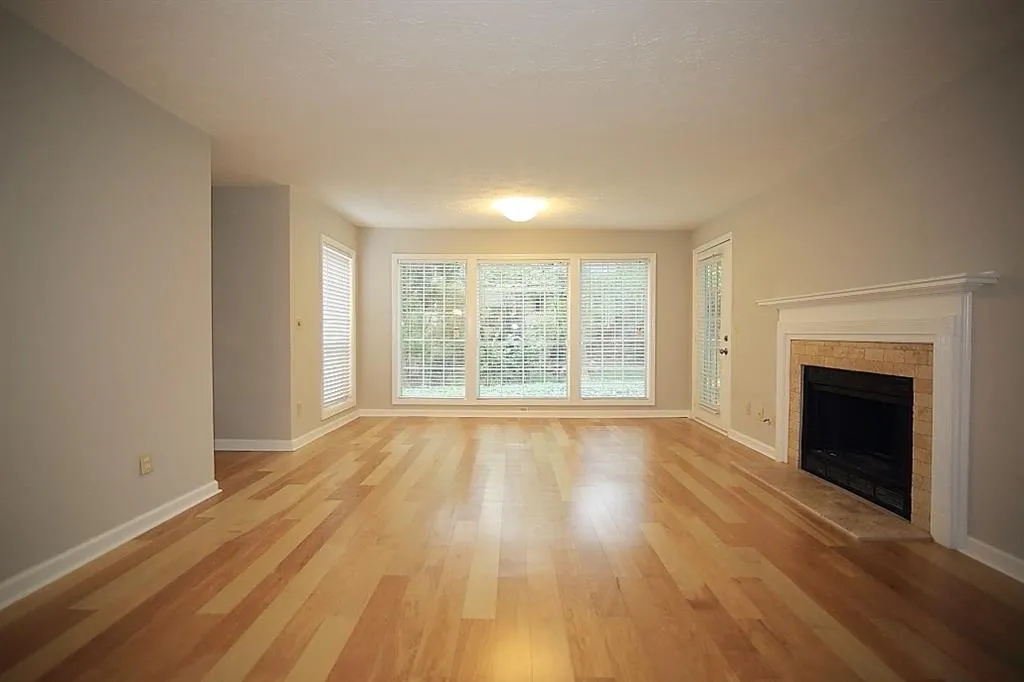 1101 Gettysburg Place, Sandy Springs, Georgia 30350, 2 Bedrooms Bedrooms, ,2 BathroomsBathrooms,Residential,Sold,1101 Gettysburg Place,6067907