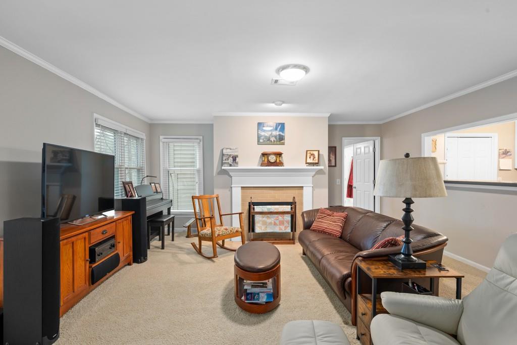 207 Bainbridge Drive, Sandy Springs, Georgia 30327, 2 Bedrooms Bedrooms, ,2 BathroomsBathrooms,Residential,Sold,207 Bainbridge Drive,7337325