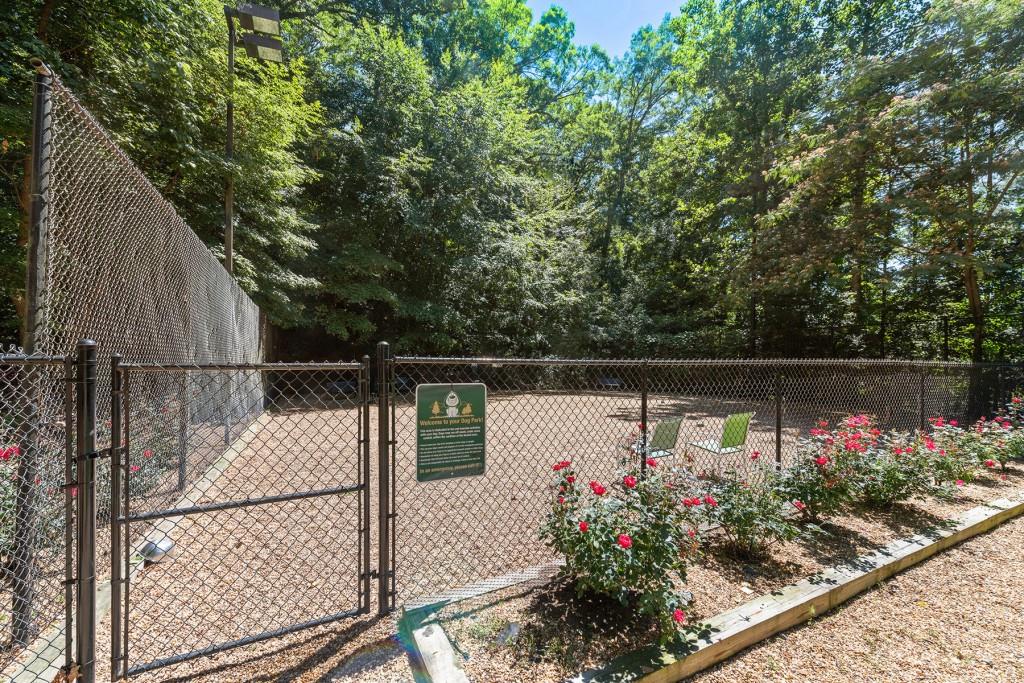 207 Bainbridge Drive, Sandy Springs, Georgia 30327, 2 Bedrooms Bedrooms, ,2 BathroomsBathrooms,Residential,Sold,207 Bainbridge Drive,7337325