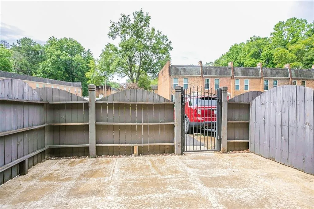 155 N River Drive Unit C, Atlanta, Georgia 30350, 2 Bedrooms Bedrooms, ,2 BathroomsBathrooms,Residential,Sold,155 N River Drive Unit C,7170328 155 N River Drive Unit C, Atlanta, Georgia 30350, 2 Bedrooms Bedrooms, ,2 BathroomsBathrooms,Residential,Sold,155 N River Drive Unit C,7170328