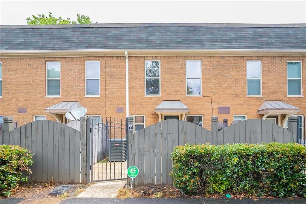 155 N River Drive Unit C, Atlanta, Georgia 30350, 2 Bedrooms Bedrooms, ,2 BathroomsBathrooms,Residential,Sold,155 N River Drive Unit C,7170328 155 N River Drive Unit C, Atlanta, Georgia 30350, 2 Bedrooms Bedrooms, ,2 BathroomsBathrooms,Residential,Sold,155 N River Drive Unit C,7170328