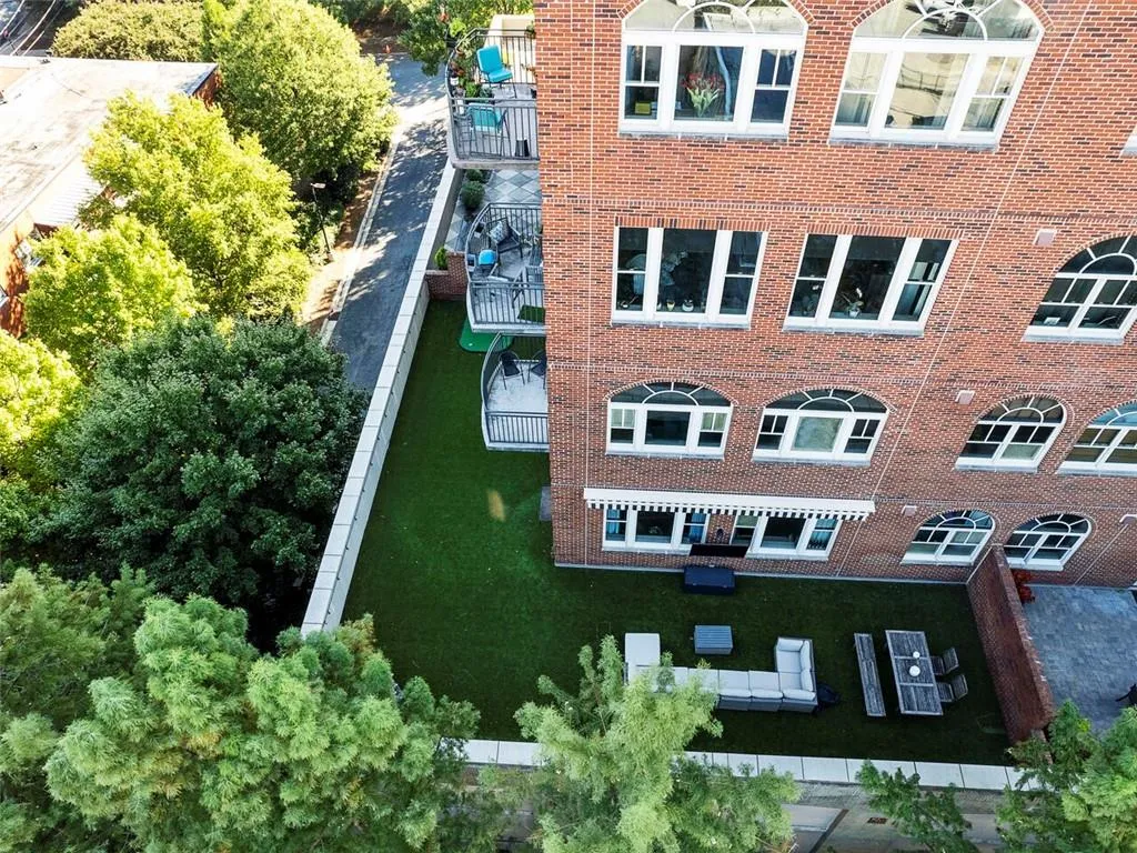 3180 Mathieson Drive Ne Unit 506, Atlanta, Georgia 30305, 2 Bedrooms Bedrooms, 0 ,2 BathroomsBathrooms,Residential,For Sale,3180 Mathieson Drive Ne Unit 506,7819038