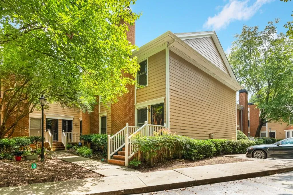 7500 Roswell Road Unit 57, Sandy Springs, Georgia 30350, 2 Bedrooms Bedrooms, ,2 BathroomsBathrooms,Residential,Sold,7500 Roswell Road Unit 57,6926142