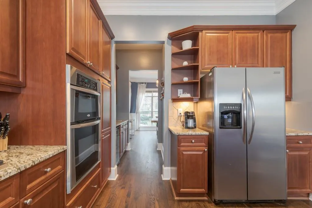 5438 Glenridge View Unit 5438, Atlanta, Georgia 30342, 3 Bedrooms Bedrooms, ,2 BathroomsBathrooms,Residential,Sold,5438 Glenridge View Unit 5438,6507565