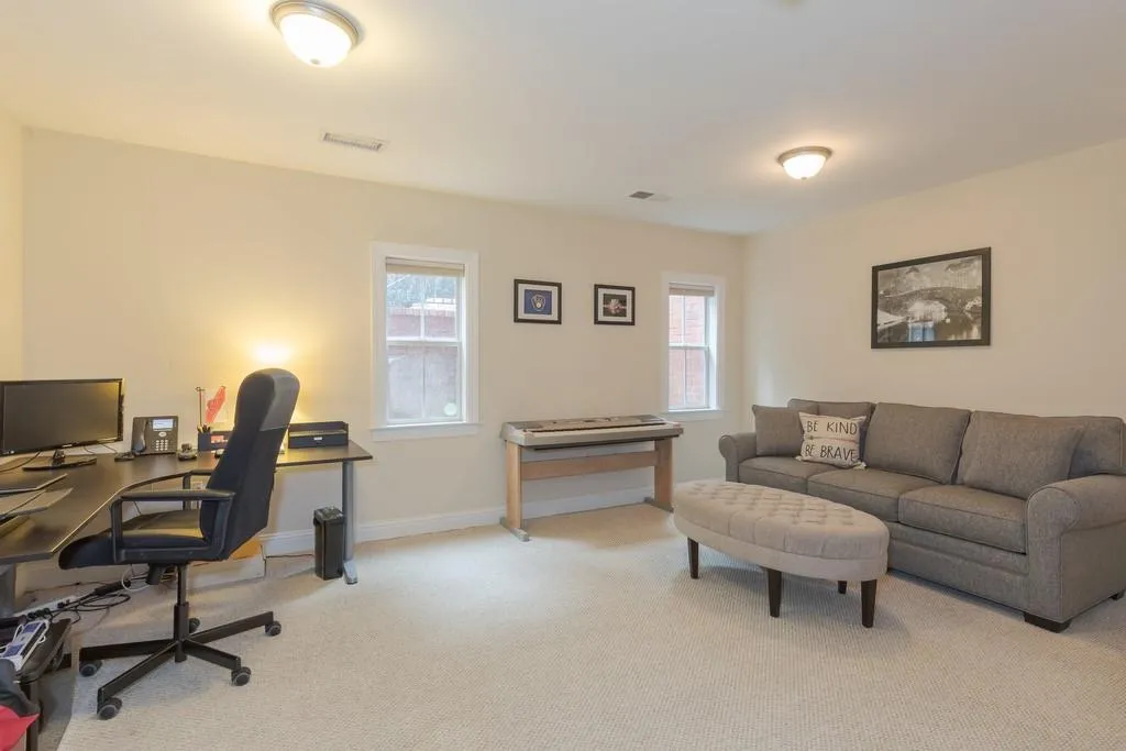 5438 Glenridge View Unit 5438, Atlanta, Georgia 30342, 3 Bedrooms Bedrooms, ,2 BathroomsBathrooms,Residential,Sold,5438 Glenridge View Unit 5438,6507565