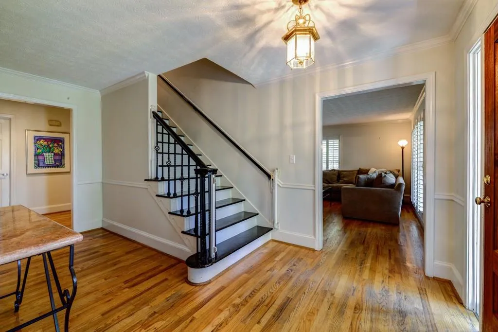 110 Seville Chase, Atlanta, Georgia 30328, 3 Bedrooms Bedrooms, ,2 BathroomsBathrooms,Residential,Sold,110 Seville Chase,5827872