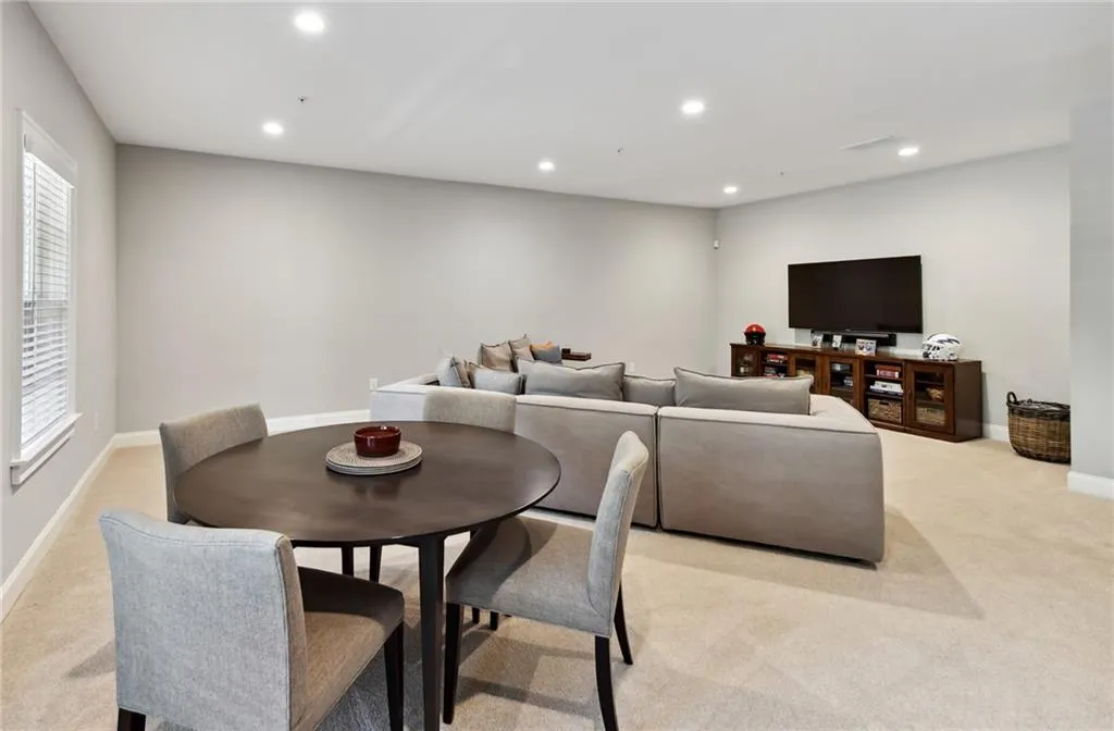 6669 Encore Boulevard, Atlanta, Georgia 30328, 3 Bedrooms Bedrooms, ,3 BathroomsBathrooms,Residential,Sold,6669 Encore Boulevard,7182841