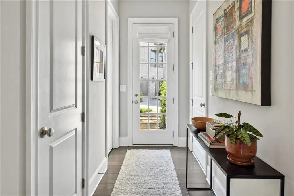 6669 Encore Boulevard, Atlanta, Georgia 30328, 3 Bedrooms Bedrooms, ,3 BathroomsBathrooms,Residential,Sold,6669 Encore Boulevard,7182841