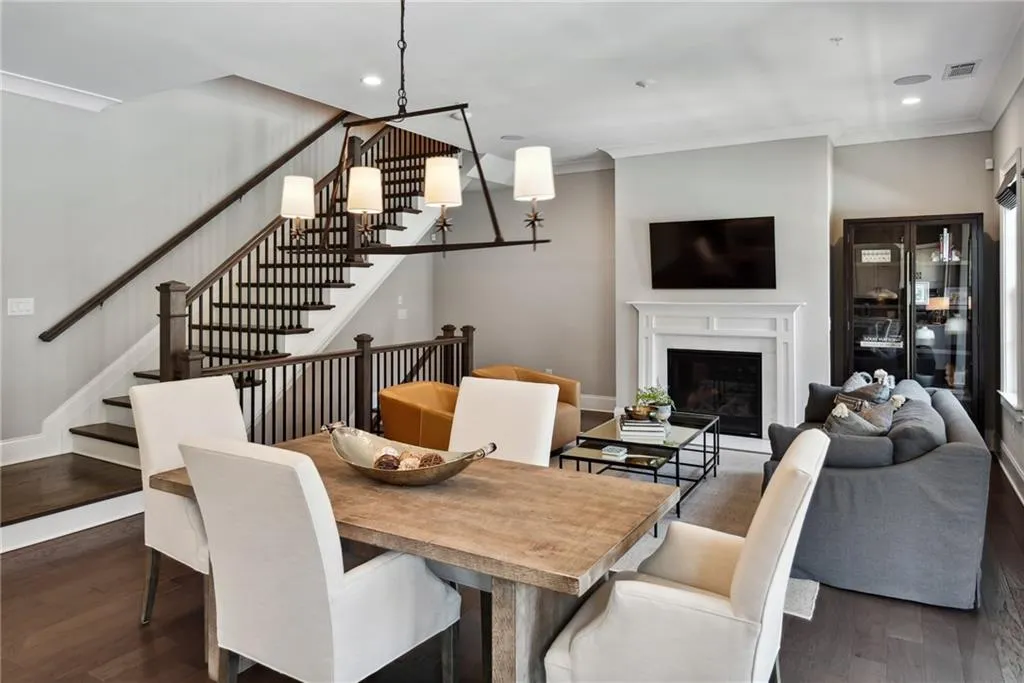 6669 Encore Boulevard, Atlanta, Georgia 30328, 3 Bedrooms Bedrooms, ,3 BathroomsBathrooms,Residential,Sold,6669 Encore Boulevard,7182841