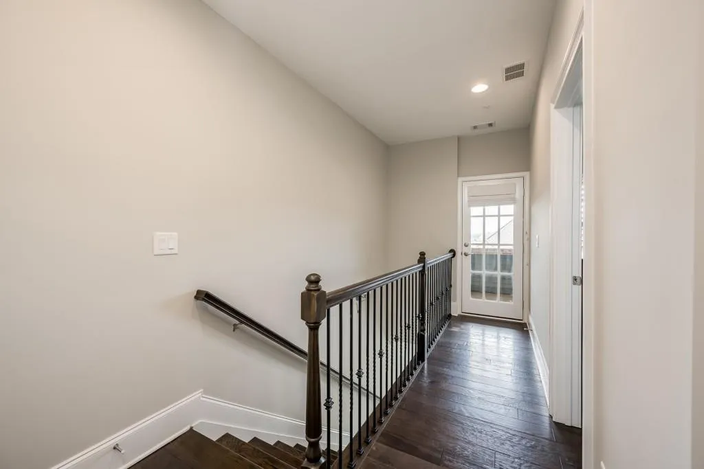 6645 Cadence Boulevard, Sandy Springs, Georgia 30328, 3 Bedrooms Bedrooms, ,4 BathroomsBathrooms,Residential,Sold,6645 Cadence Boulevard,6576653