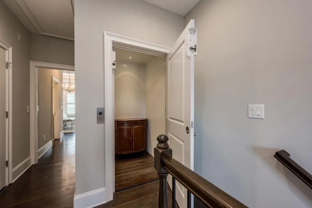 6645 Cadence Boulevard, Sandy Springs, Georgia 30328, 3 Bedrooms Bedrooms, ,4 BathroomsBathrooms,Residential,Sold,6645 Cadence Boulevard,6576653