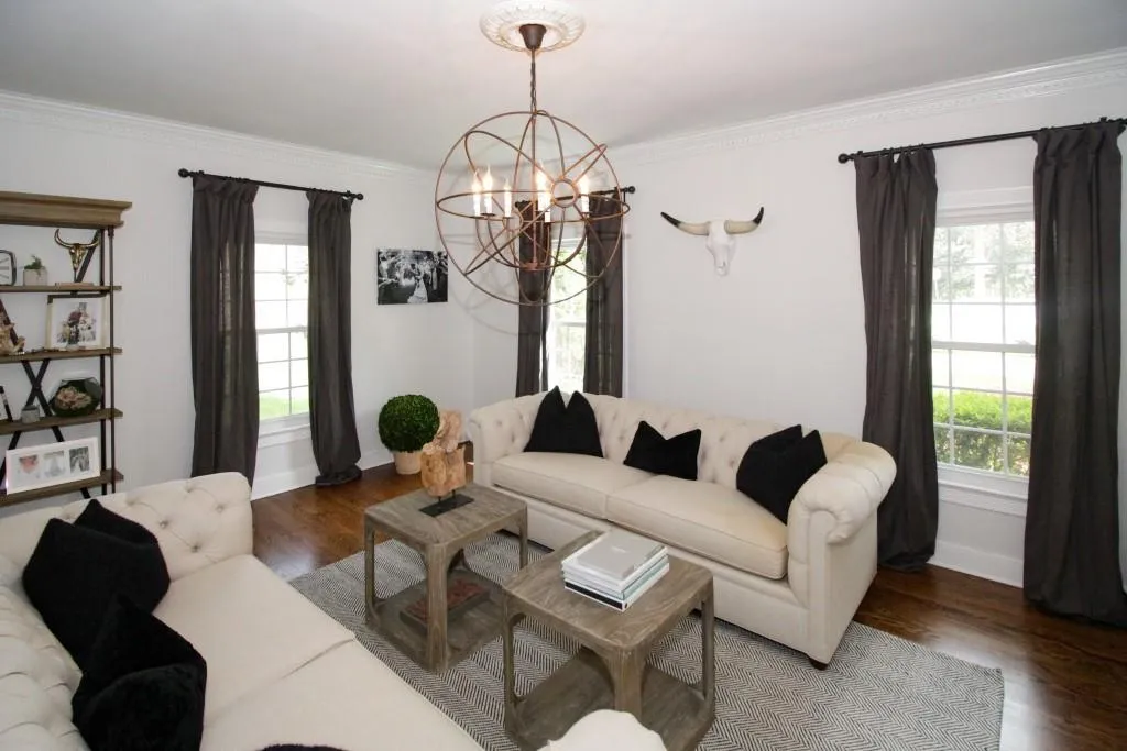 1575 Chevron Drive, Sandy Springs, Georgia 30350, 5 Bedrooms Bedrooms, ,4 BathroomsBathrooms,Residential,Sold,1575 Chevron Drive,5986865