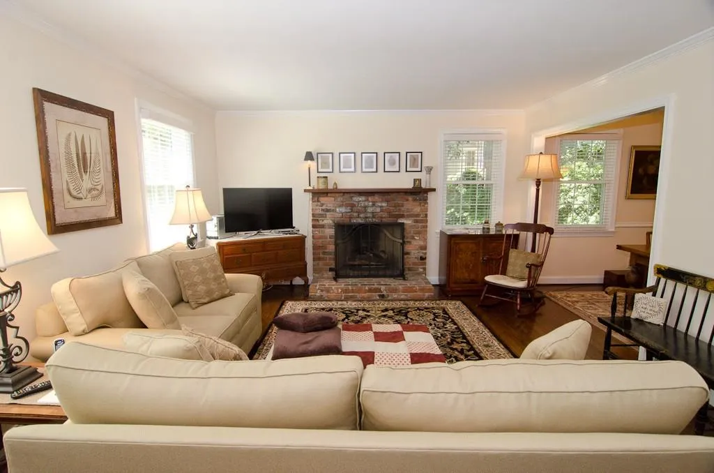 1880 Colland Drive Nw, Atlanta, Georgia 30318, 3 Bedrooms Bedrooms, ,2 BathroomsBathrooms,Residential,Sold,1880 Colland Drive Nw,5595860