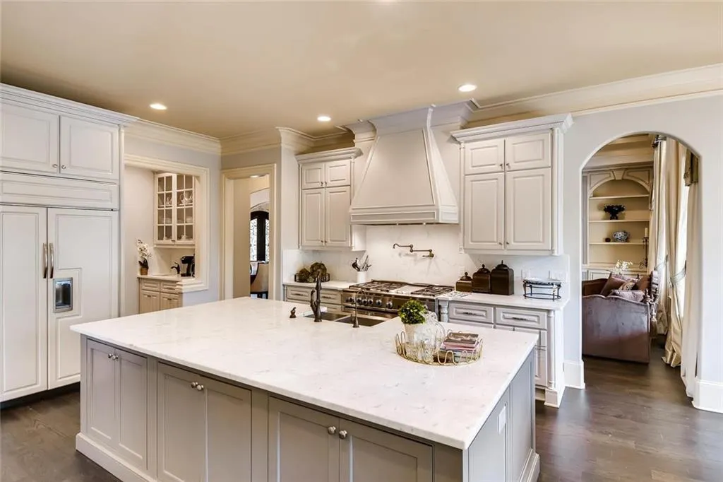 4704 Lake Forrest Drive, Atlanta, Georgia 30342, 6 Bedrooms Bedrooms, ,6 BathroomsBathrooms,Residential,Sold,4704 Lake Forrest Drive,6576245