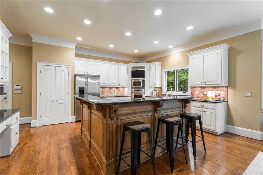 5265 Woodridge Forest Trail, Atlanta, Georgia 30327, 5 Bedrooms Bedrooms, ,4 BathroomsBathrooms,Residential,Sold,5265 Woodridge Forest Trail,7385660