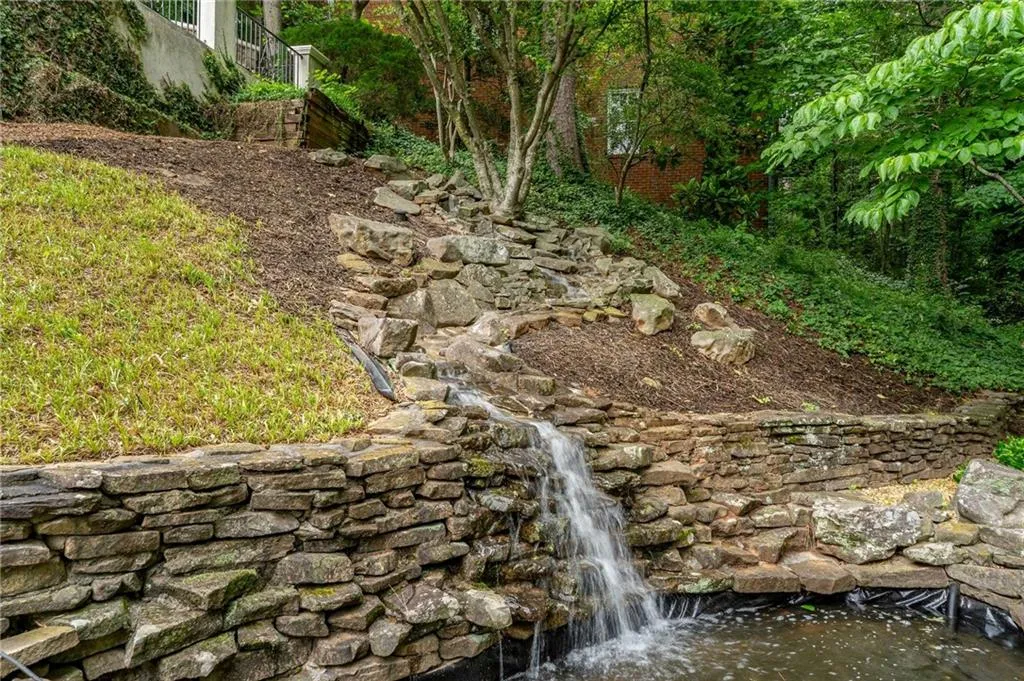 5265 Woodridge Forest Trail, Atlanta, Georgia 30327, 5 Bedrooms Bedrooms, ,4 BathroomsBathrooms,Residential,Sold,5265 Woodridge Forest Trail,7385660