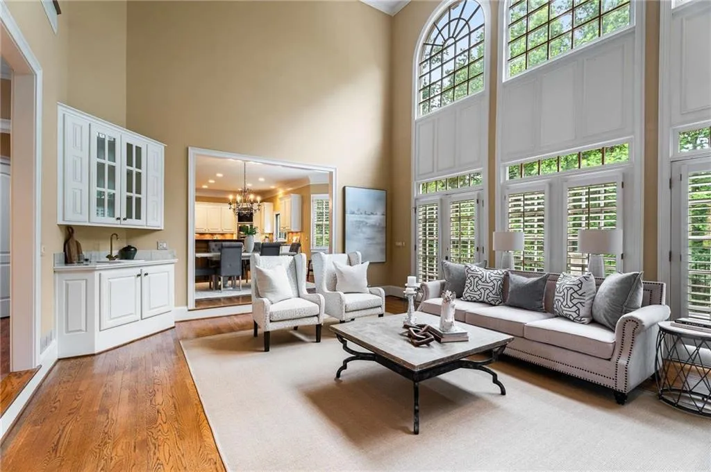 5265 Woodridge Forest Trail, Atlanta, Georgia 30327, 5 Bedrooms Bedrooms, ,4 BathroomsBathrooms,Residential,Sold,5265 Woodridge Forest Trail,7385660