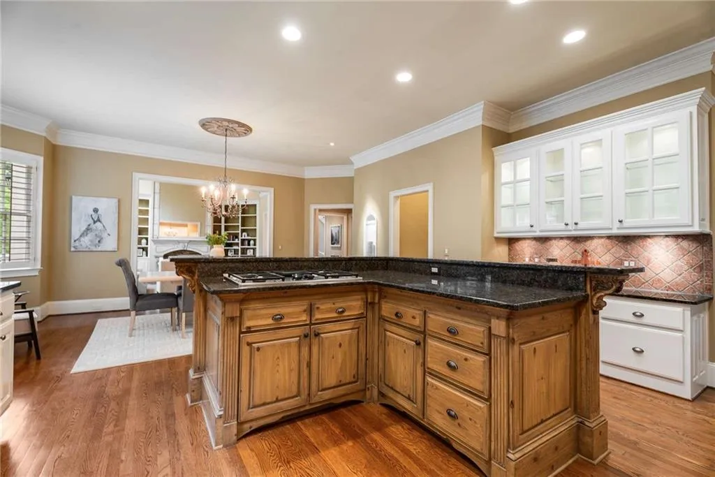 5265 Woodridge Forest Trail, Atlanta, Georgia 30327, 5 Bedrooms Bedrooms, ,4 BathroomsBathrooms,Residential,Sold,5265 Woodridge Forest Trail,7385660