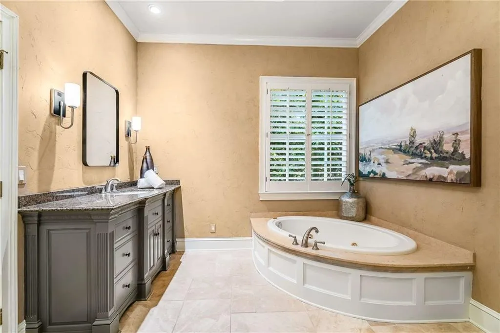 5265 Woodridge Forest Trail, Atlanta, Georgia 30327, 5 Bedrooms Bedrooms, ,4 BathroomsBathrooms,Residential,Sold,5265 Woodridge Forest Trail,7385660