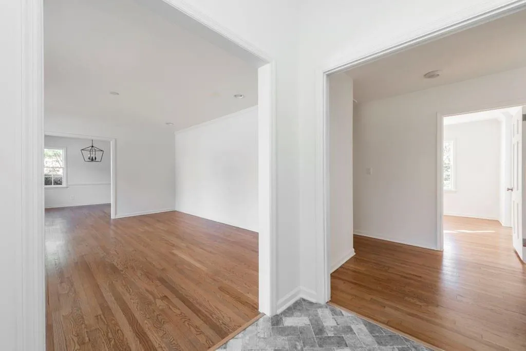 5845 Garber Drive, Sandy Springs, Georgia 30328, 3 Bedrooms Bedrooms, ,3 BathroomsBathrooms,Residential,Sold,5845 Garber Drive,6718831