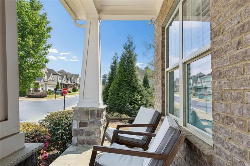 124 Austin Drive, Atlanta, Georgia 30328, 5 Bedrooms Bedrooms, ,4 BathroomsBathrooms,Residential,For Sale,124 Austin Drive,7756633