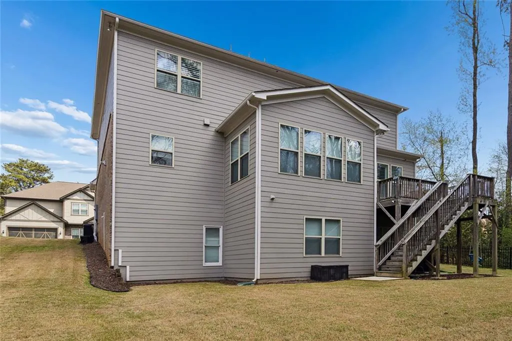 124 Austin Drive, Atlanta, Georgia 30328, 5 Bedrooms Bedrooms, ,4 BathroomsBathrooms,Residential,For Sale,124 Austin Drive,7756633
