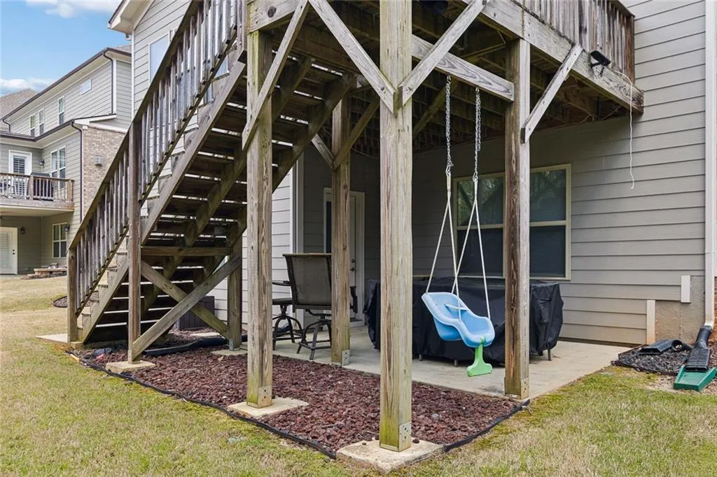 124 Austin Drive, Atlanta, Georgia 30328, 5 Bedrooms Bedrooms, ,4 BathroomsBathrooms,Residential,For Sale,124 Austin Drive,7756633